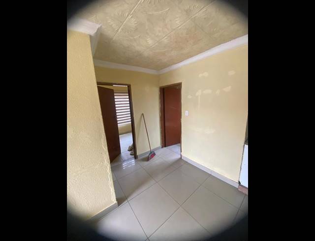2 BEDROOM HOUSE FOR SALE IN PROTEA GLEN